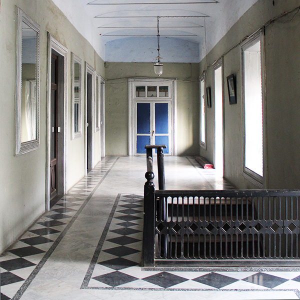 hallway, Indian interiors, limewash