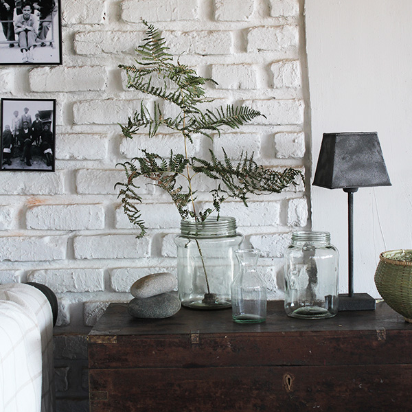 vintage, trunk, natural, decor, exposed brick